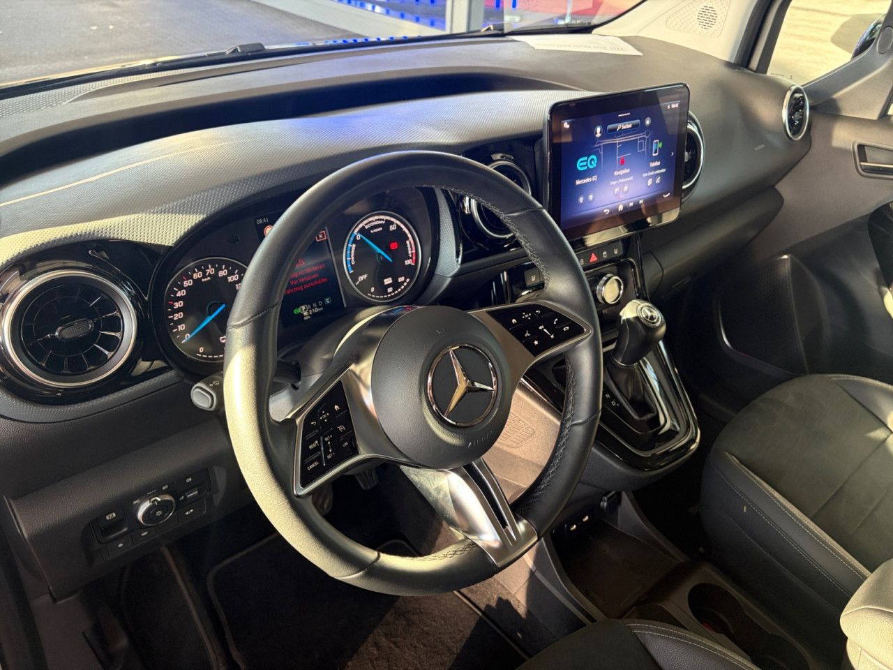 Mercedes-Benz EQT – Bild 9