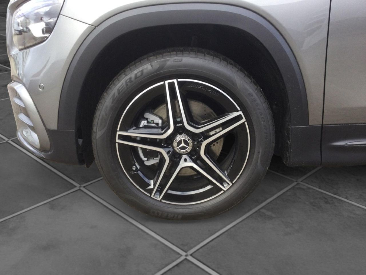 Mercedes-Benz GLB – Bild 6