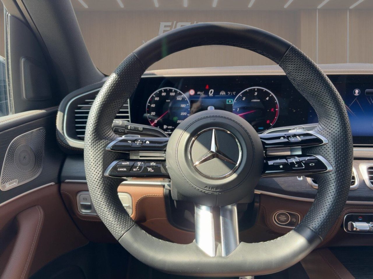 Mercedes-Benz GLS – Bild 9