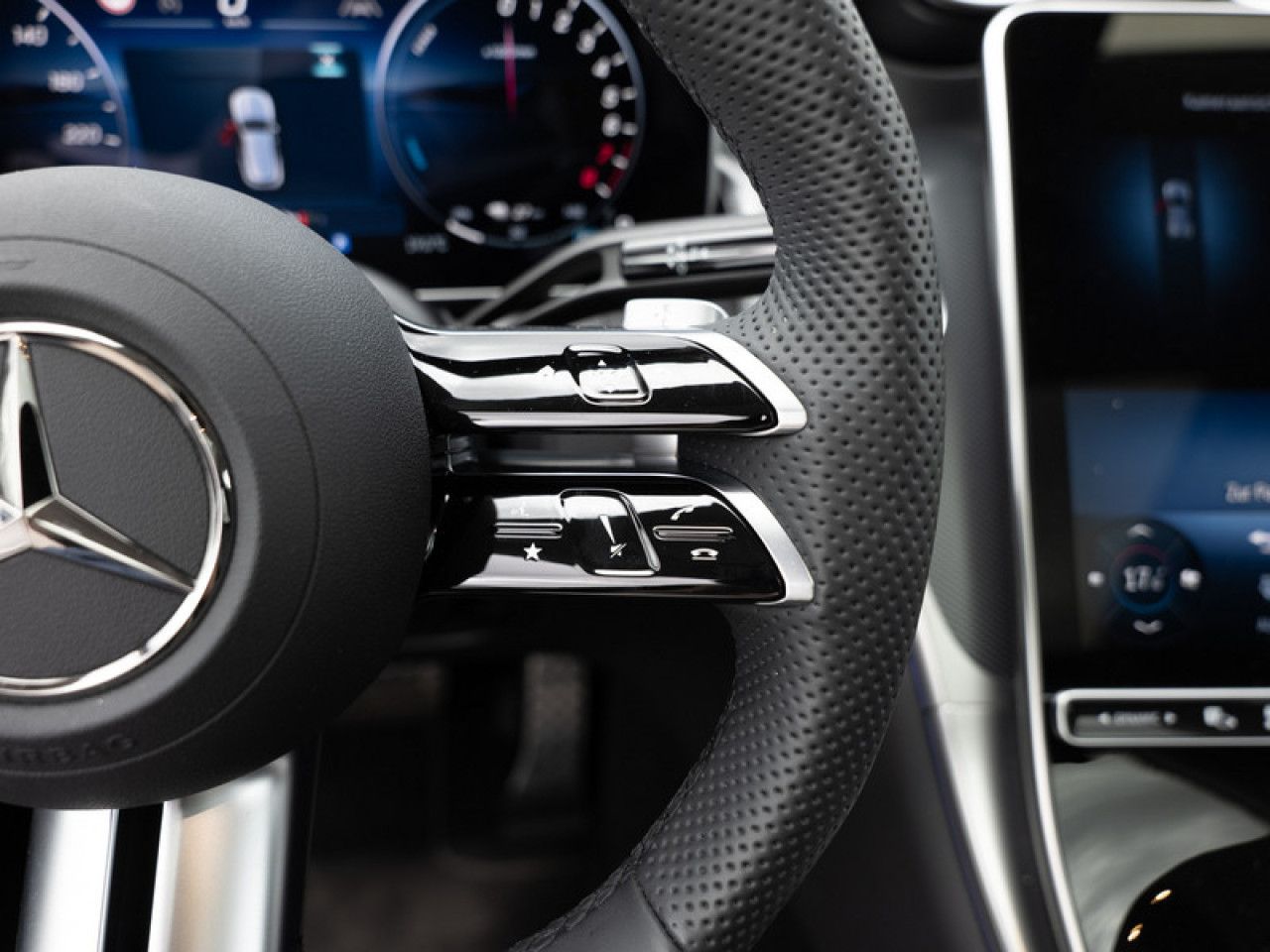 Mercedes-Benz GLC – Bild 15