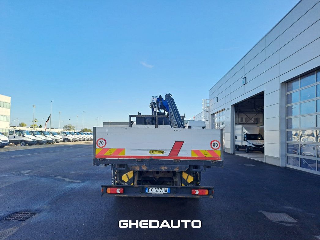 IVECO | EUROCARGO 180E28 CON GRU PM E CASSONE FISSO