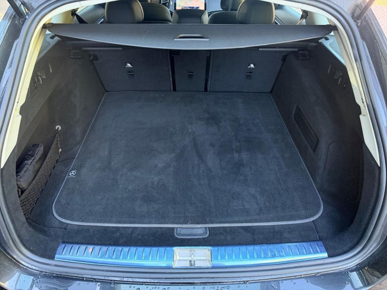 Mercedes-Benz E-Klasse – Bild 9
