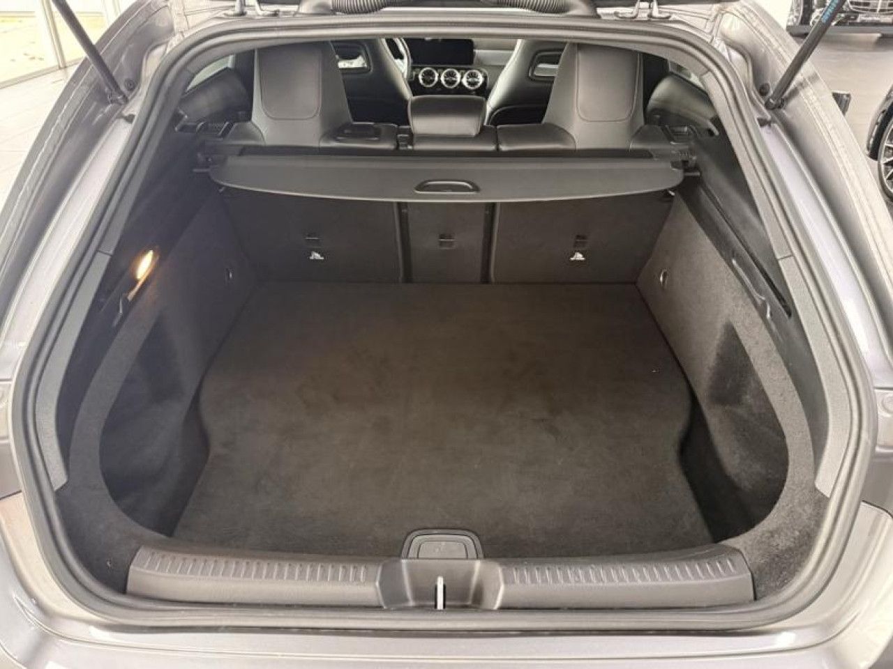 Photo du véhicule 18 / 18