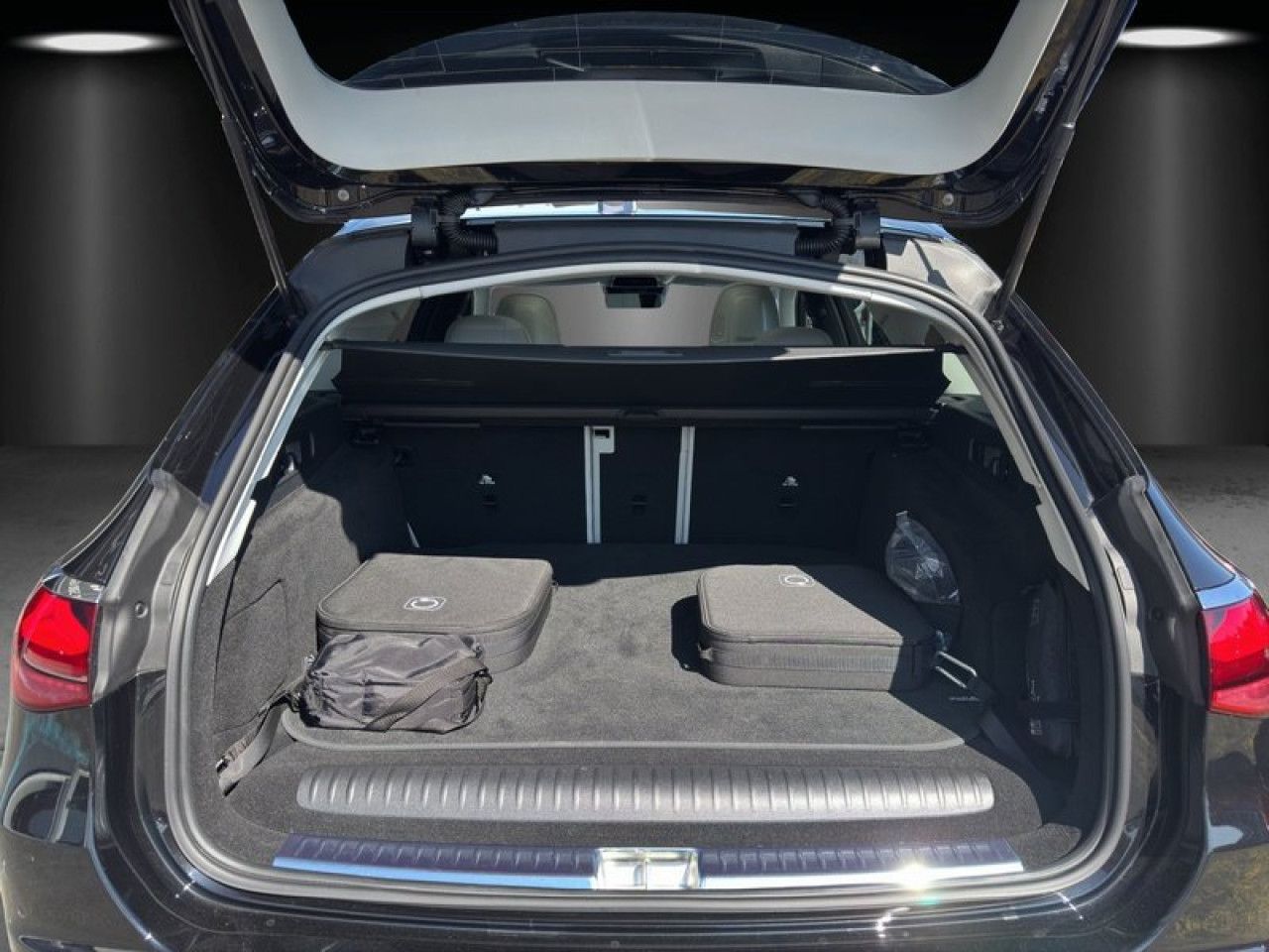 Mercedes-Benz E-Klasse – Bild 14