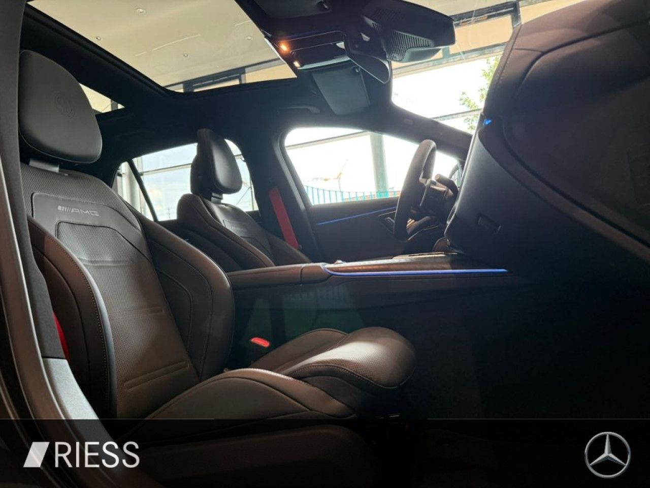 Mercedes-Benz E-Klasse – Bild 10