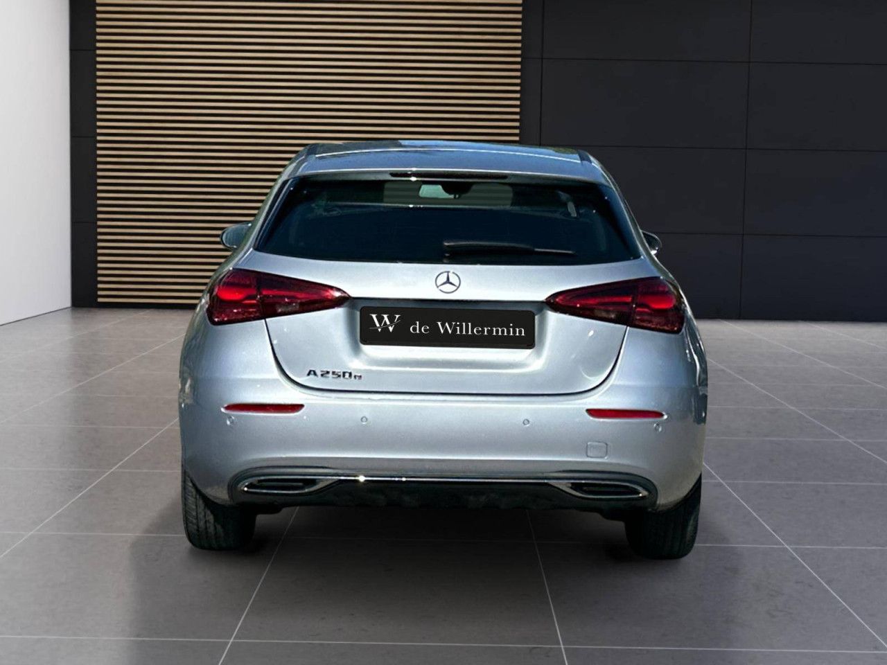 Photo du v&eacute;hicule 6 / 18