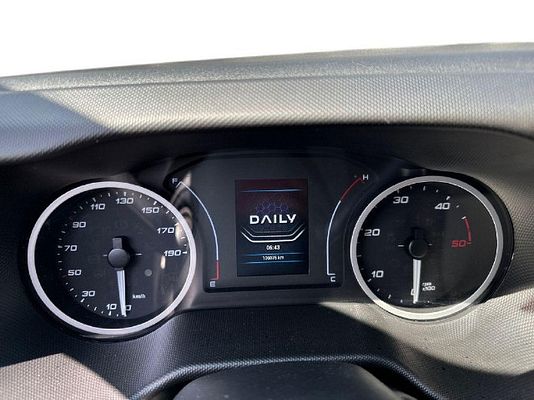Vehicle image 14 / 14