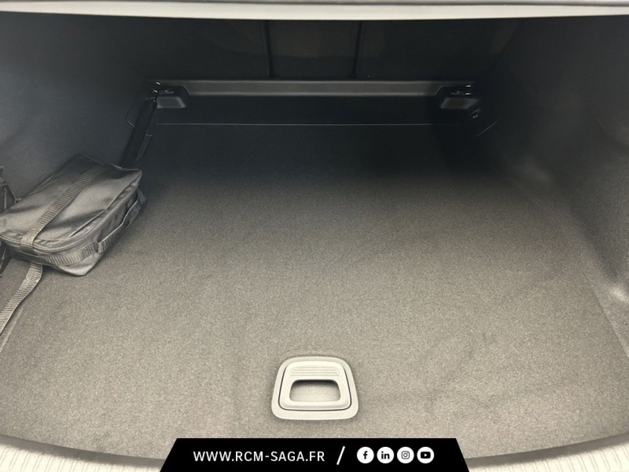 Photo du v&eacute;hicule 10 / 18