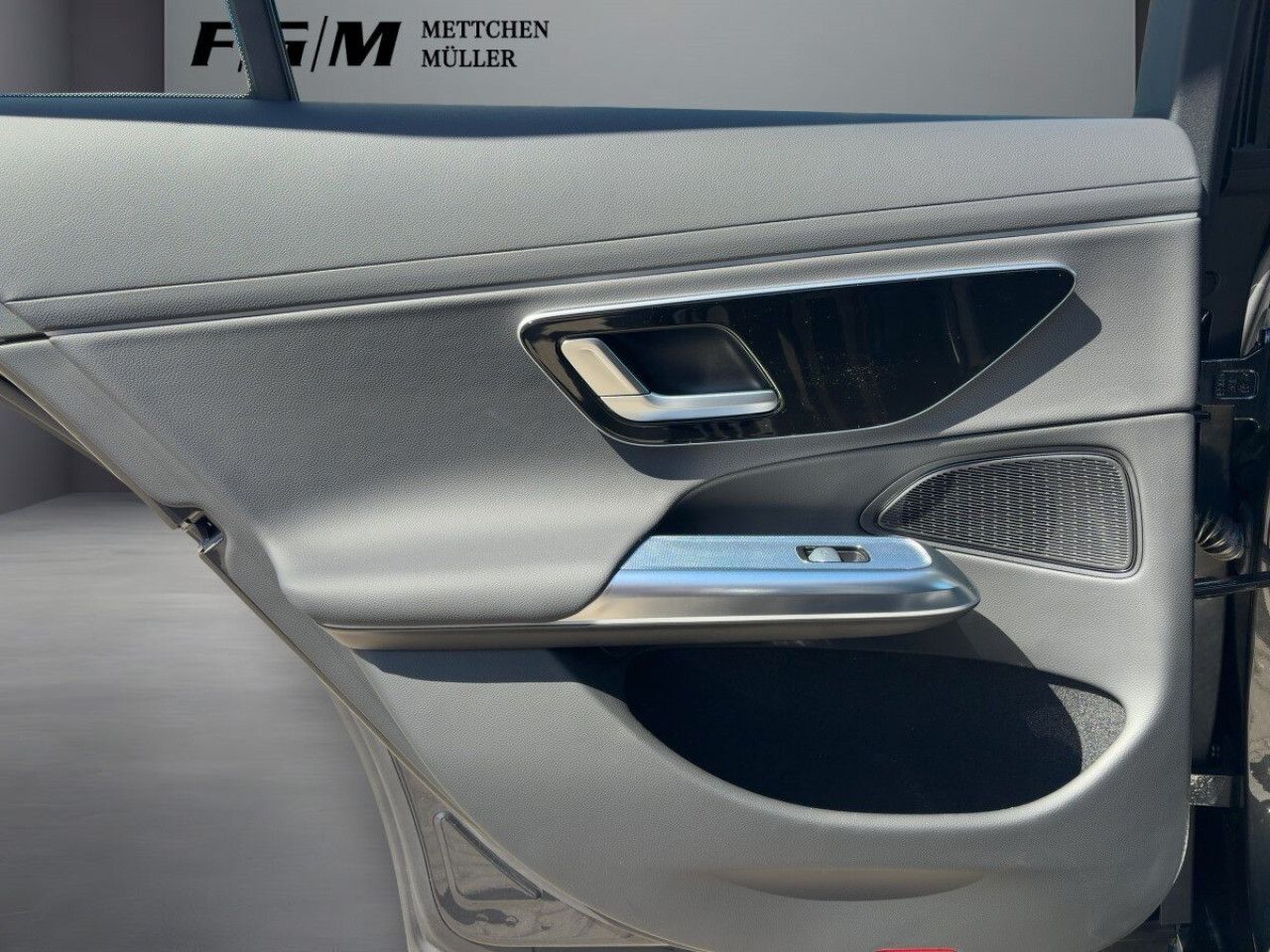 Mercedes-Benz E-Klasse – Bild 16