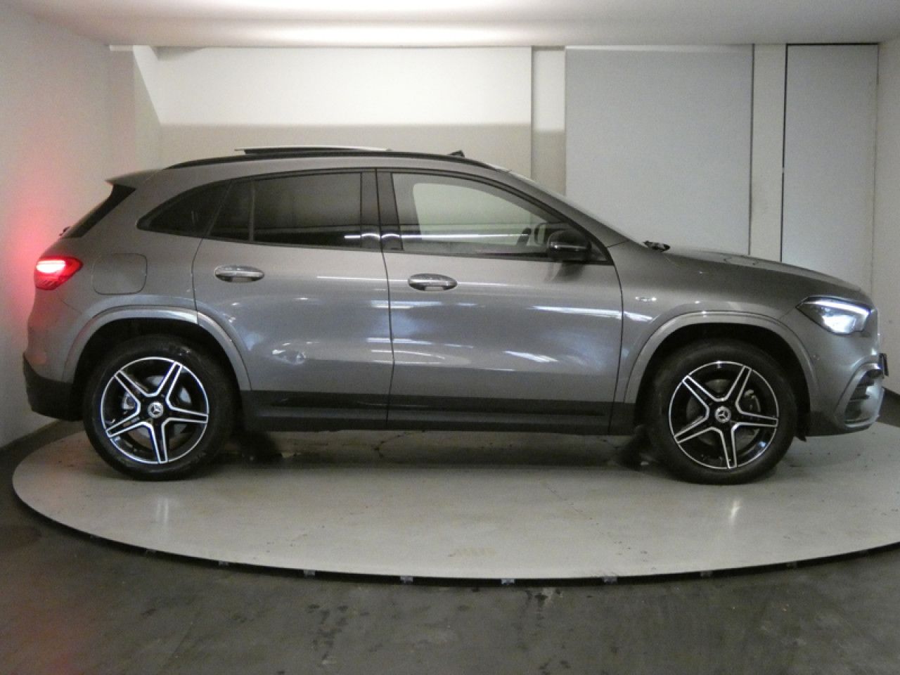 Photo du véhicule 3 / 18