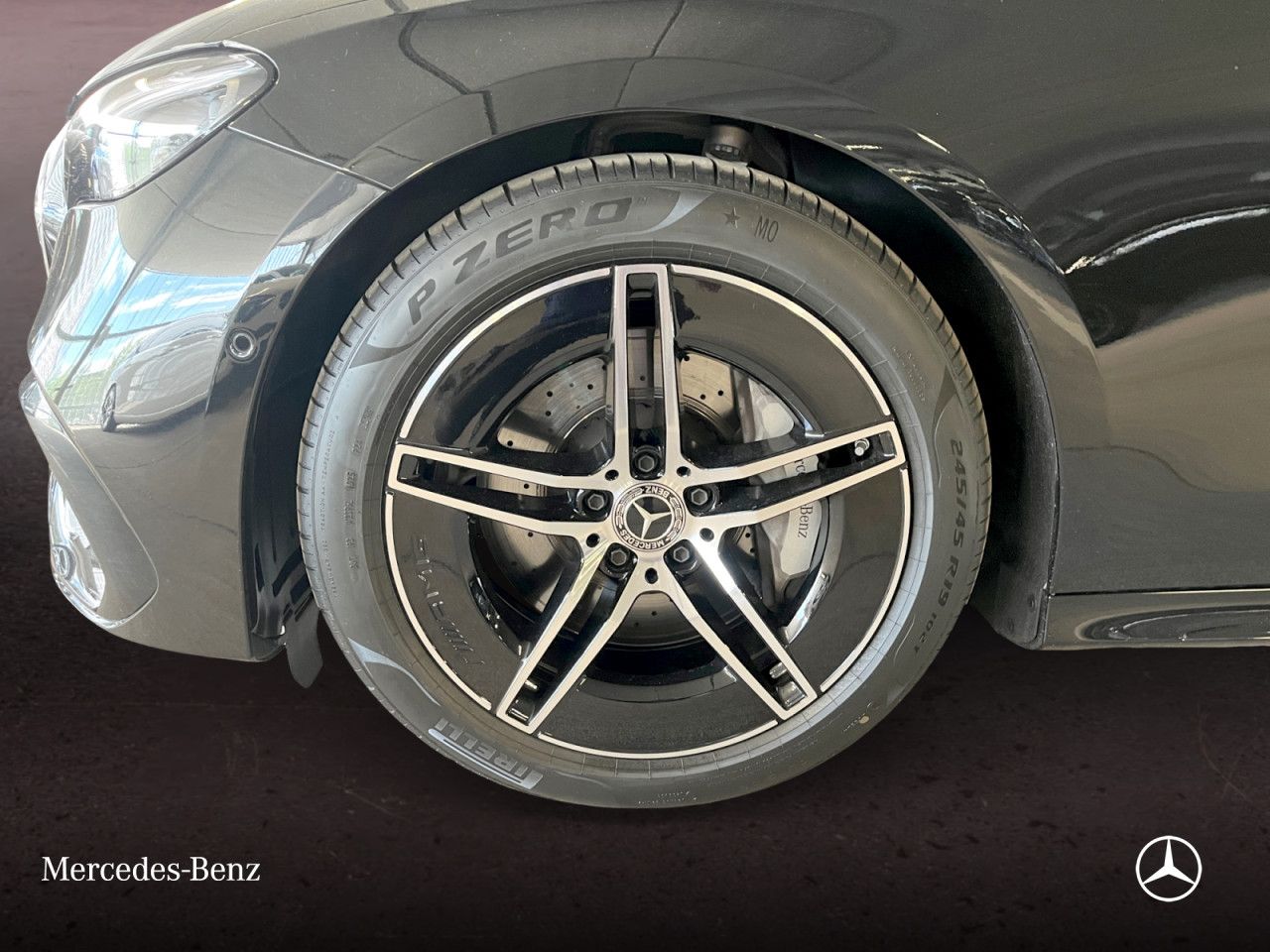 Mercedes-Benz E-Klasse – Bild 13