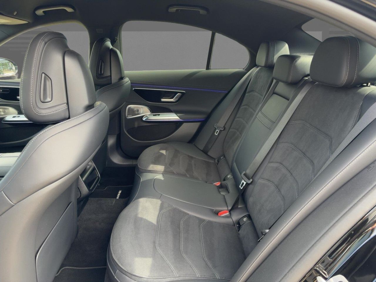 Mercedes-Benz E-Klasse – Bild 7