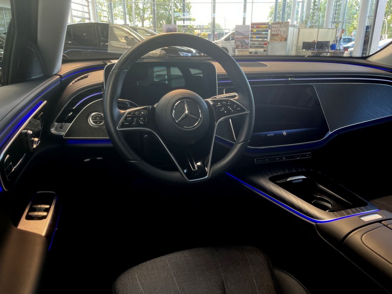 Mercedes-Benz E-Klasse – Bild 19
