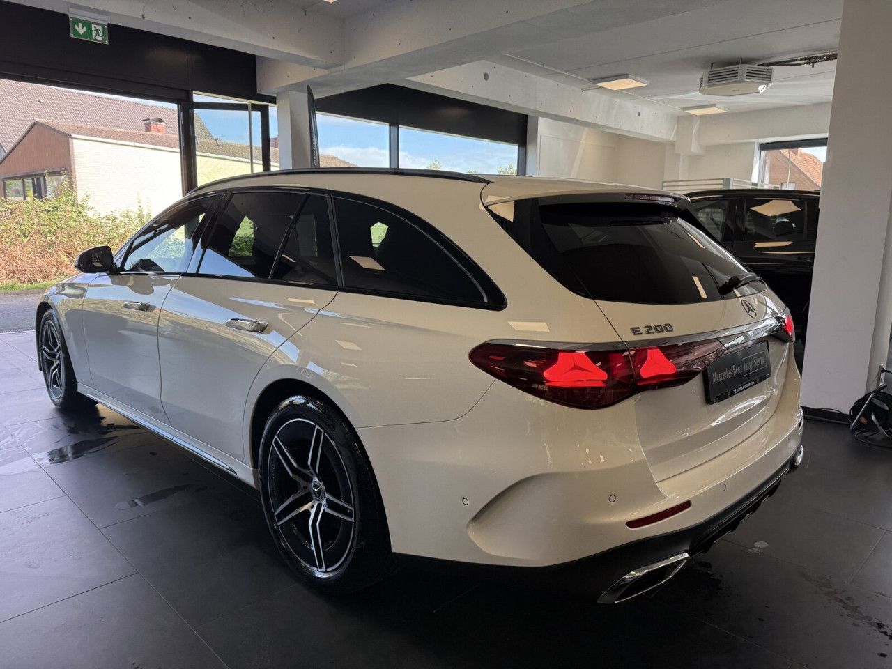 Mercedes-Benz E-Klasse – Bild 3