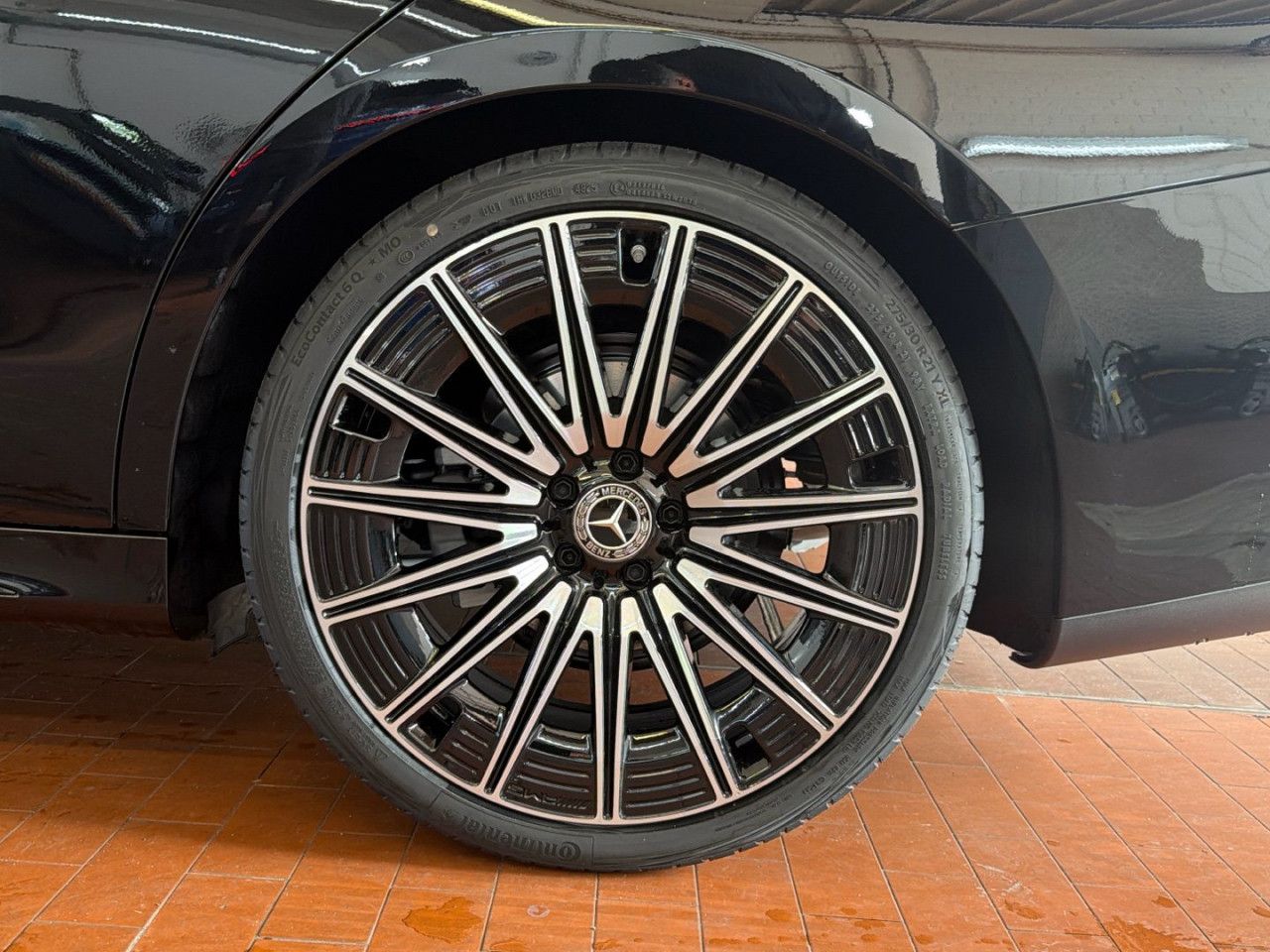 Mercedes-Benz E-Klasse – Bild 11