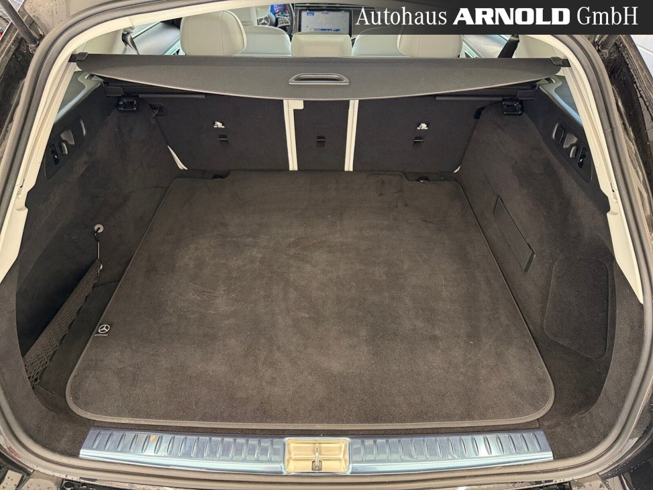 Mercedes-Benz E-Klasse – Bild 13