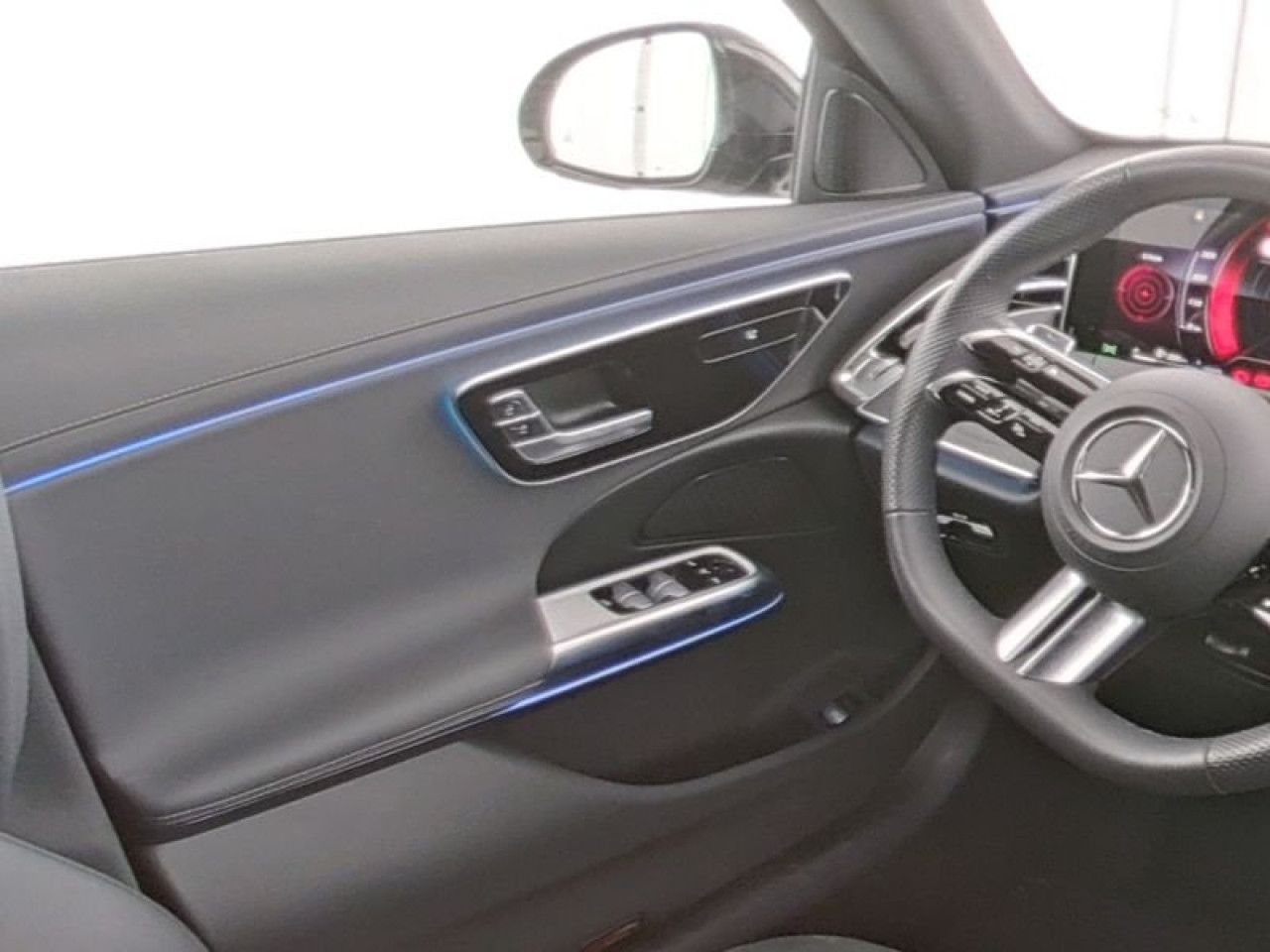 Mercedes-Benz E-Klasse – Bild 12