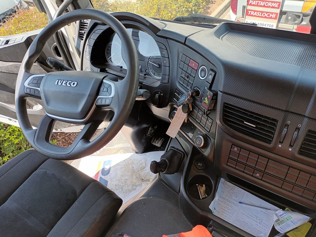 IVECO | AD260S46Y/PS