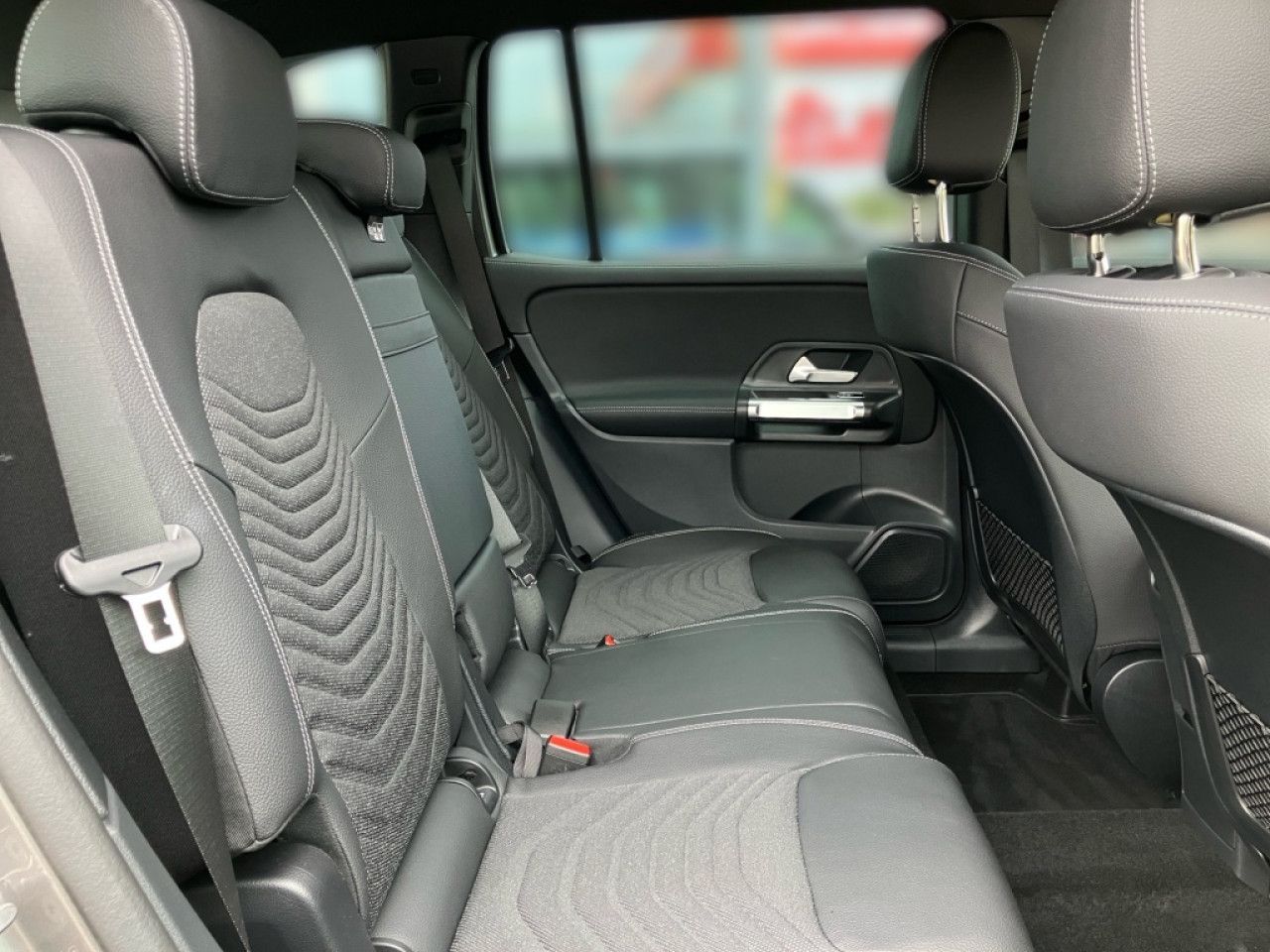 Mercedes-Benz GLB – Bild 12