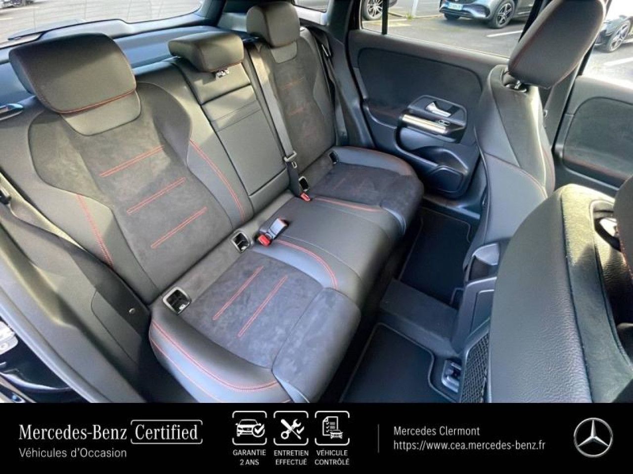 Photo du v&eacute;hicule 12 / 18