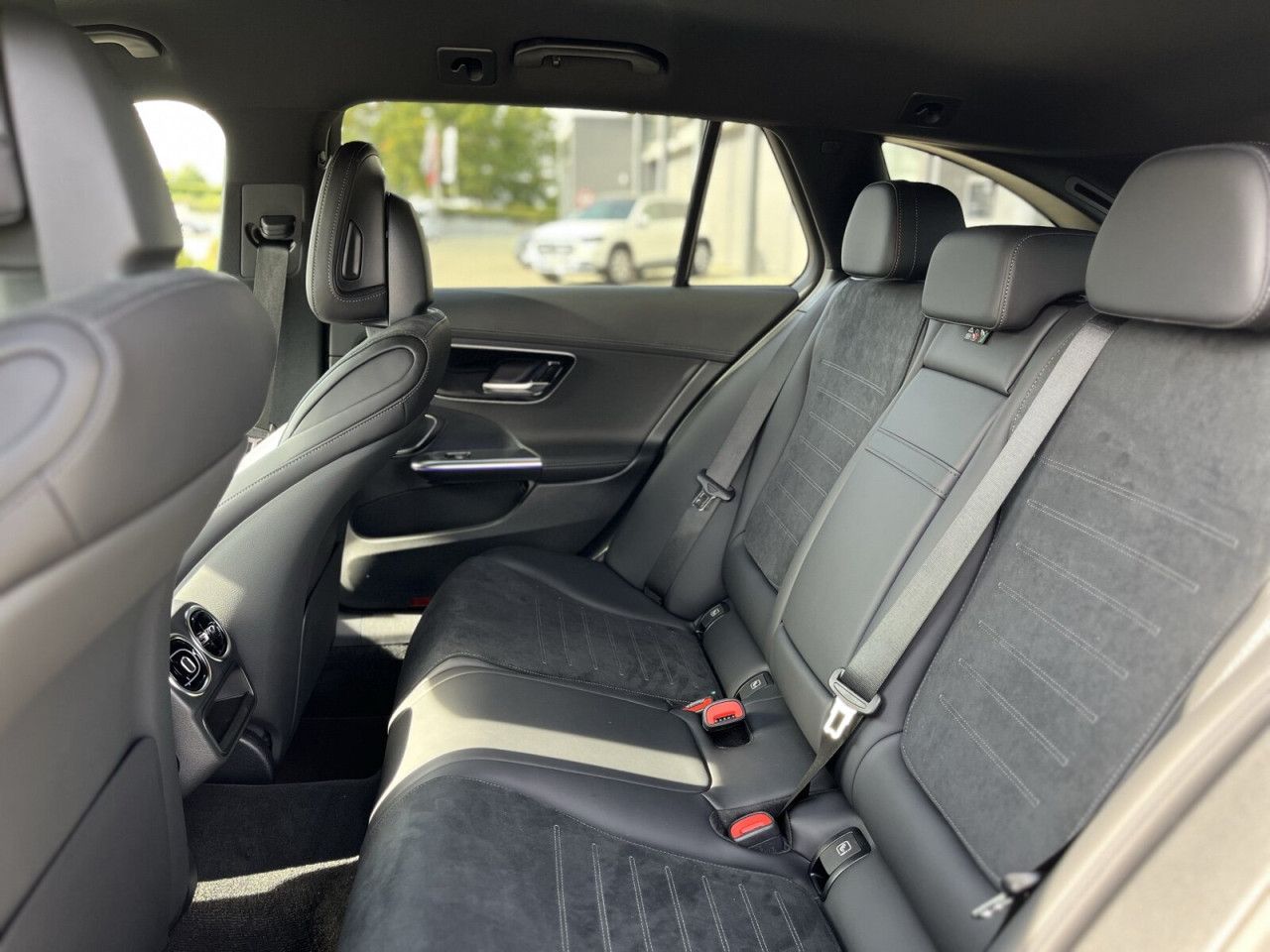 Mercedes-Benz C-Klasse – Bild 11