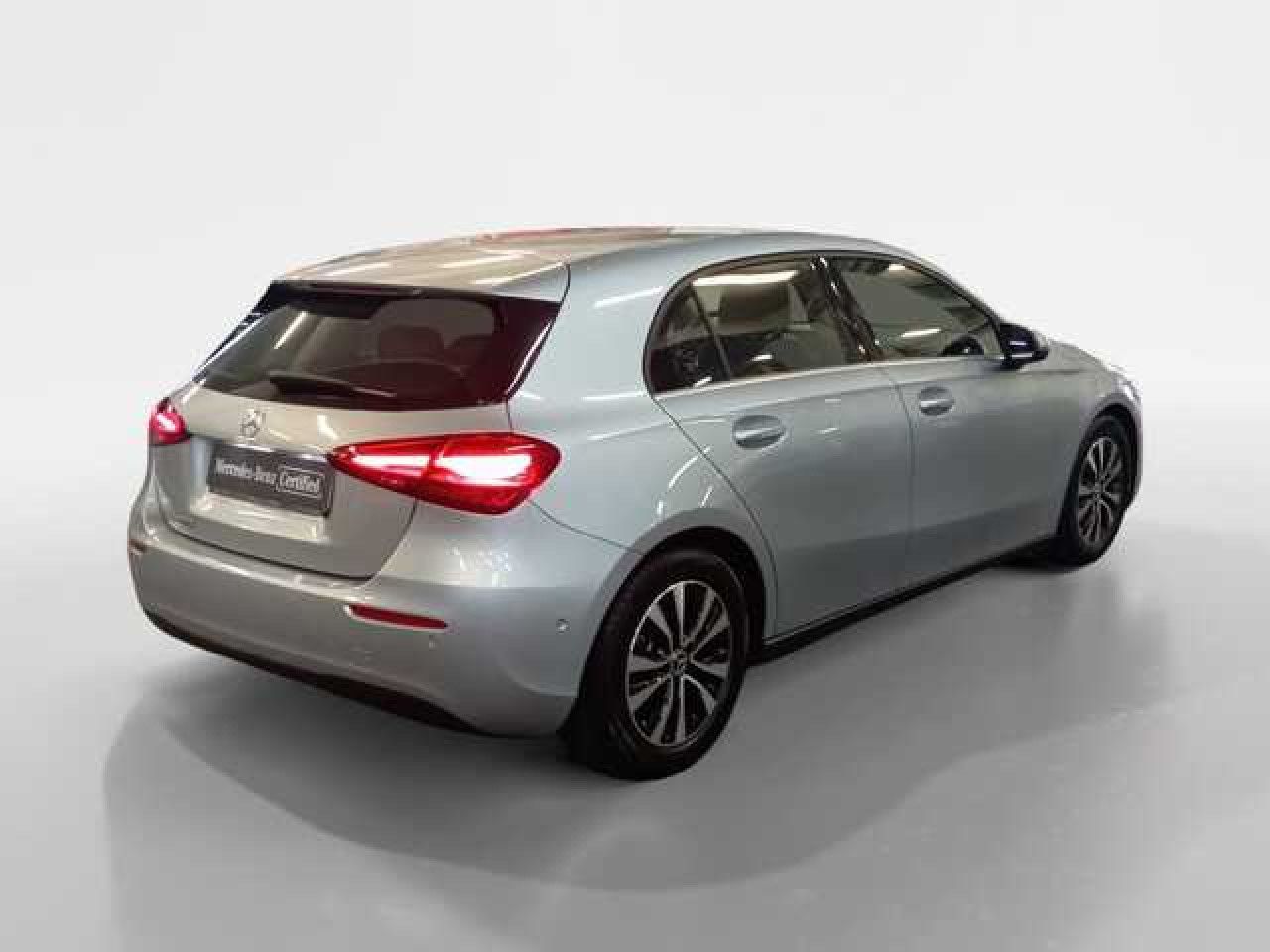 Imagem do ve&iacute;culo 2 / 14