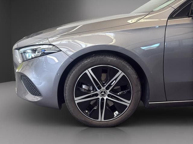 Mercedes-Benz A 220