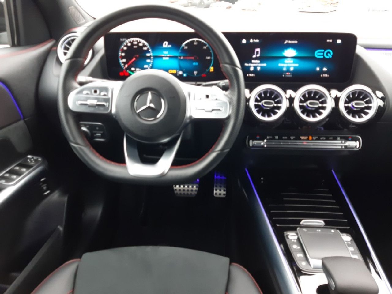 Photo du v&eacute;hicule 18 / 18