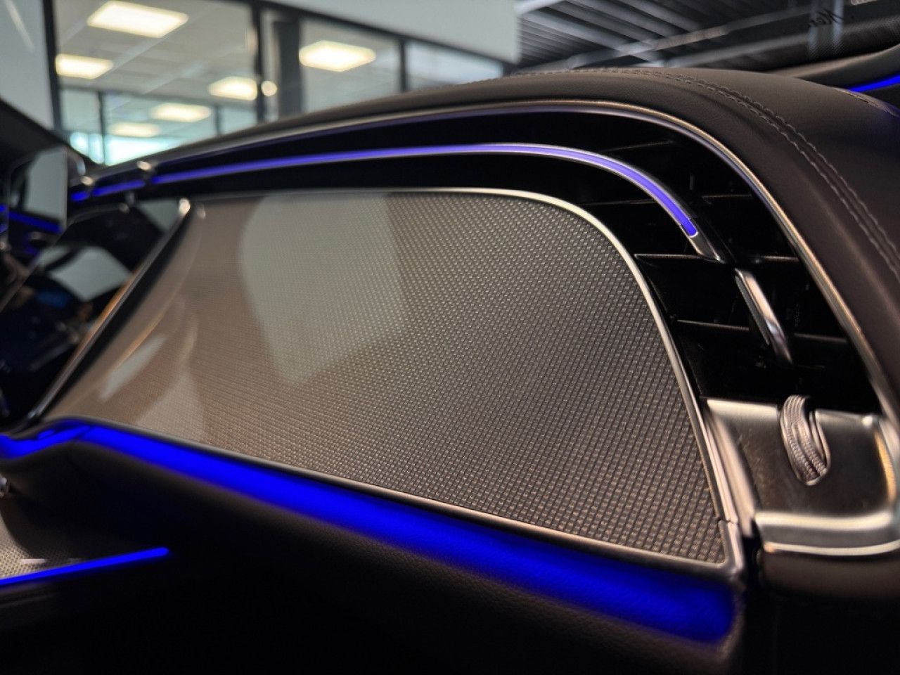 Mercedes-Benz E-Klasse – Bild 16