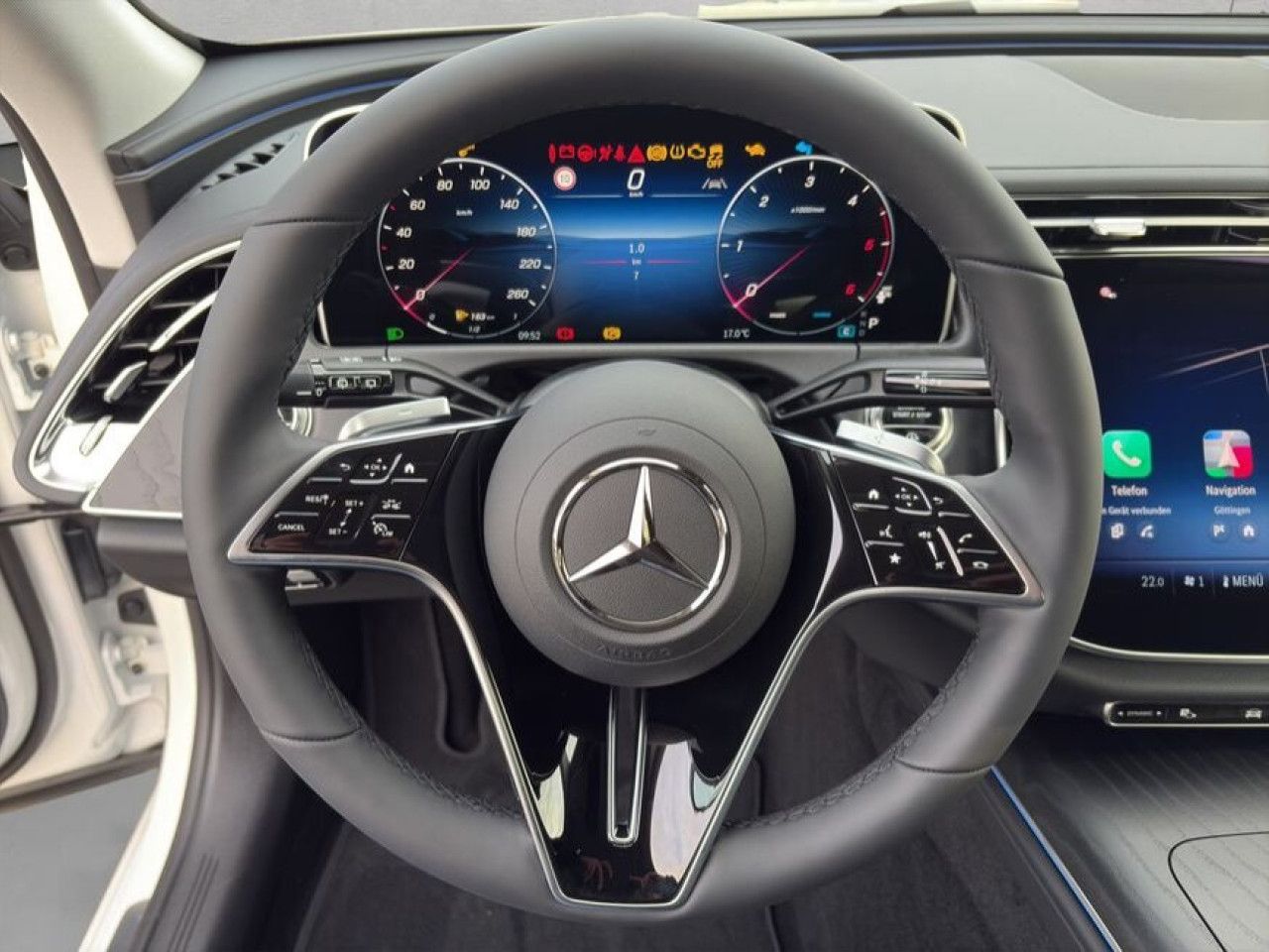 Mercedes-Benz E-Klasse – Bild 11