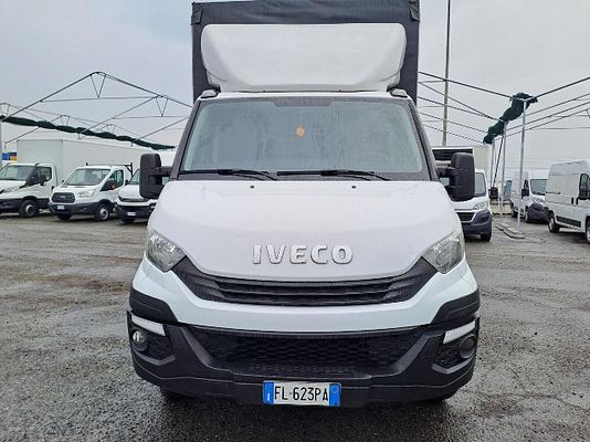 Immagine del veicolo 2 / 9