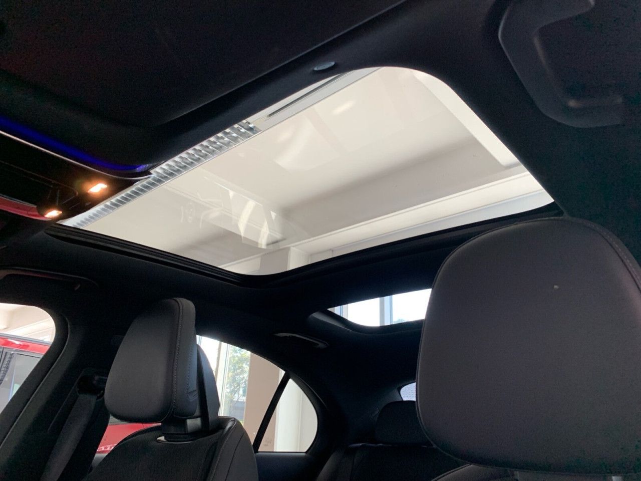 Mercedes-Benz E-Klasse – Bild 16