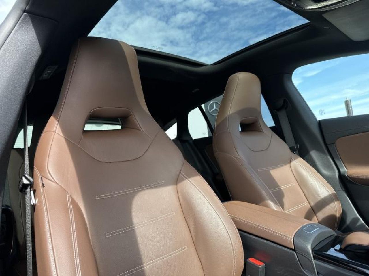 Photo du v&eacute;hicule 11 / 18