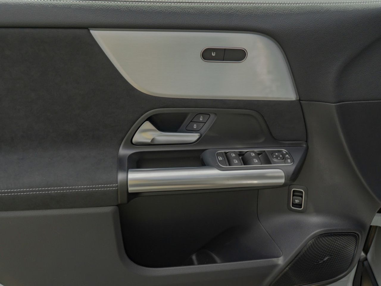 Fahrzeugbild 10 / 25