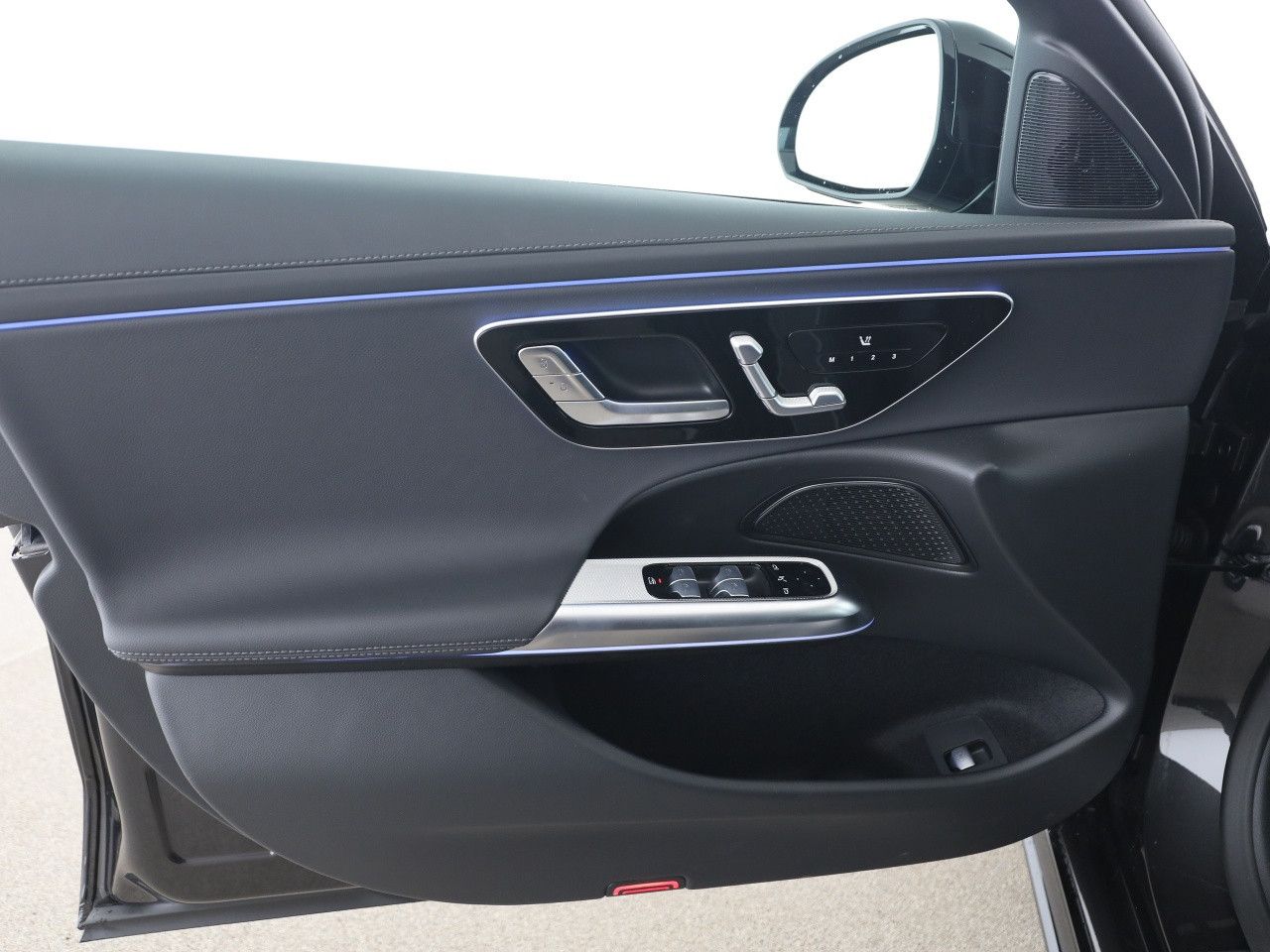 Mercedes-Benz E-Klasse – Bild 12