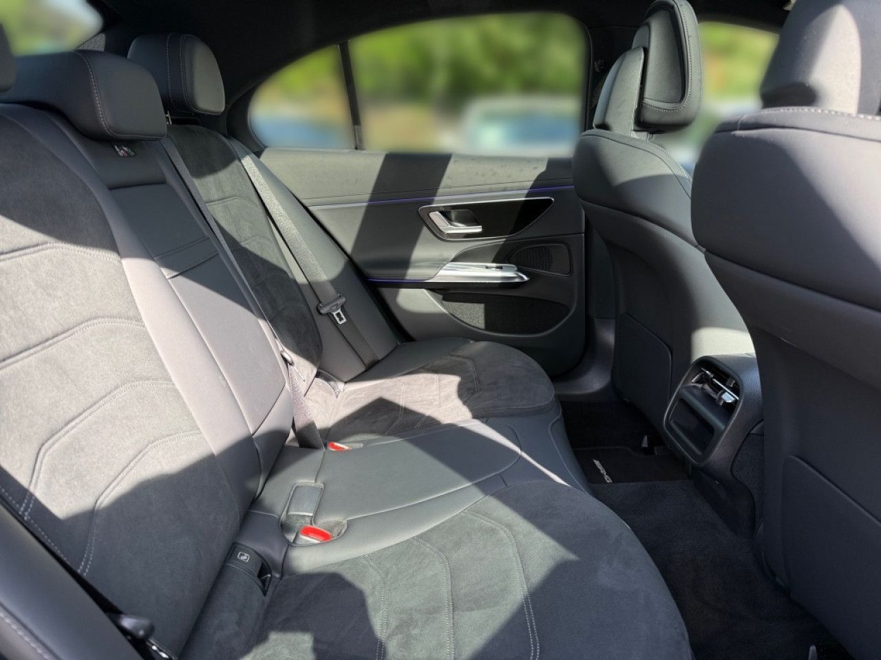 Mercedes-Benz E-Klasse – Bild 11