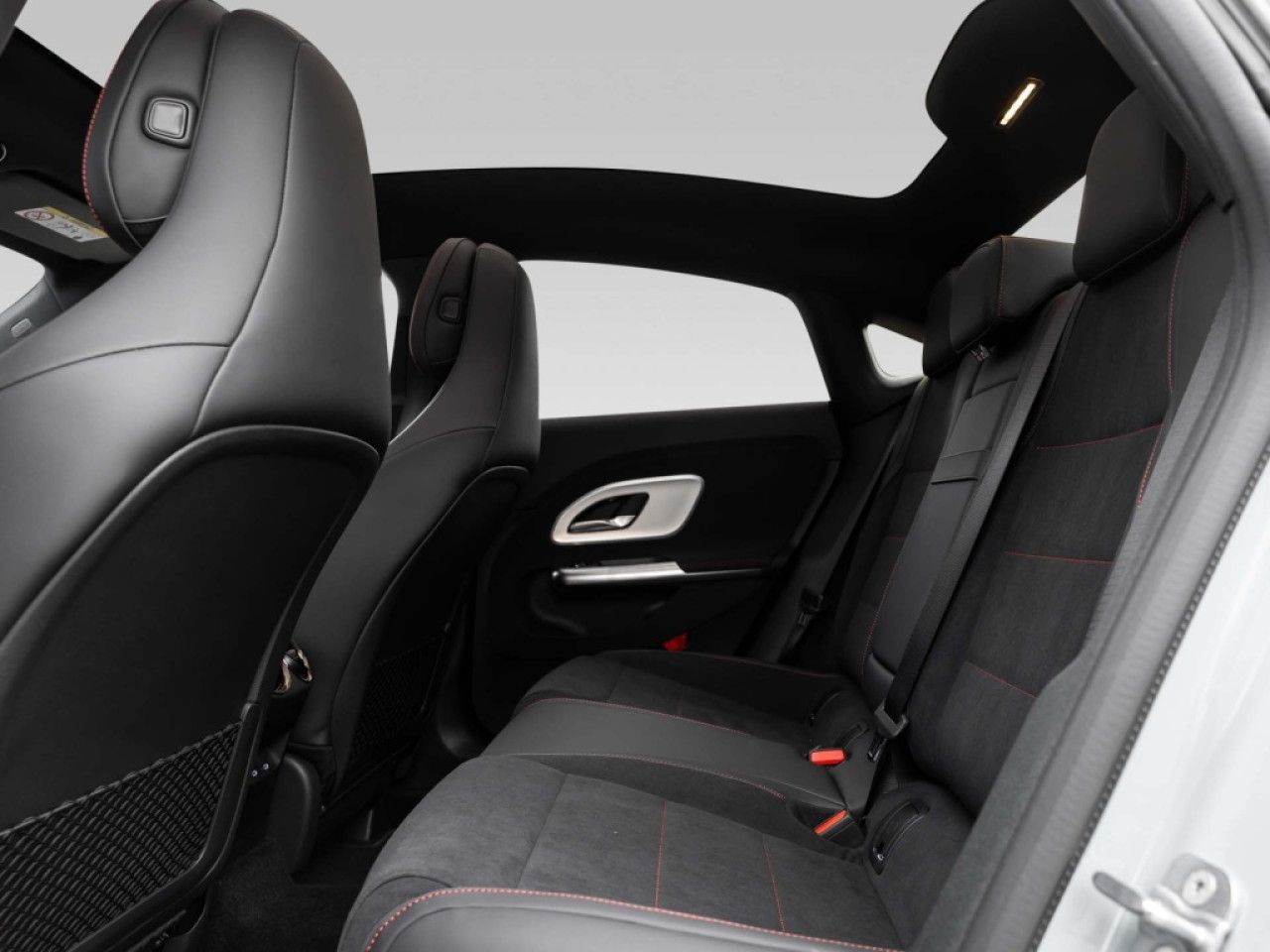 Mercedes-Benz CLA – Bild 8