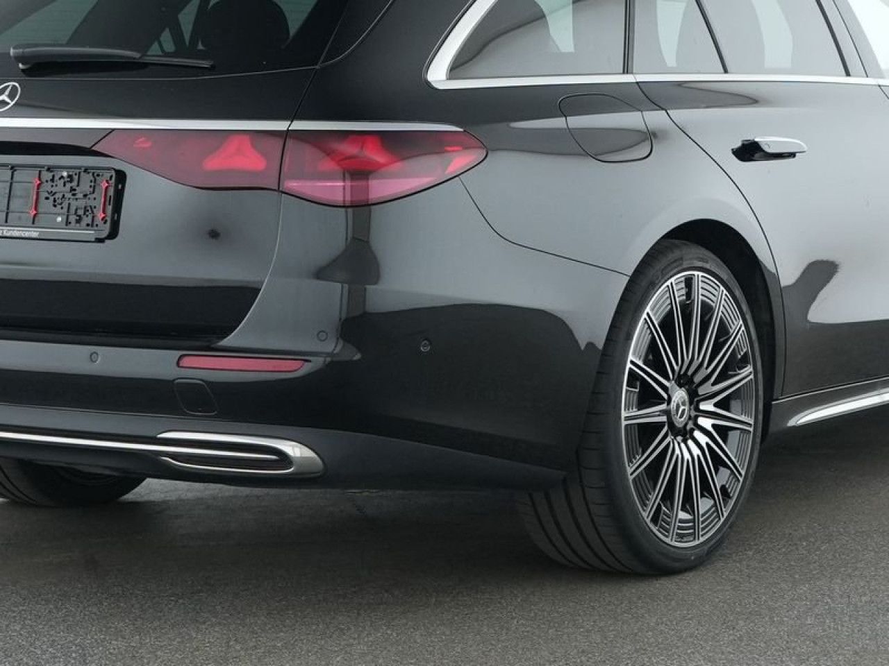 Mercedes-Benz E-Klasse – Bild 3