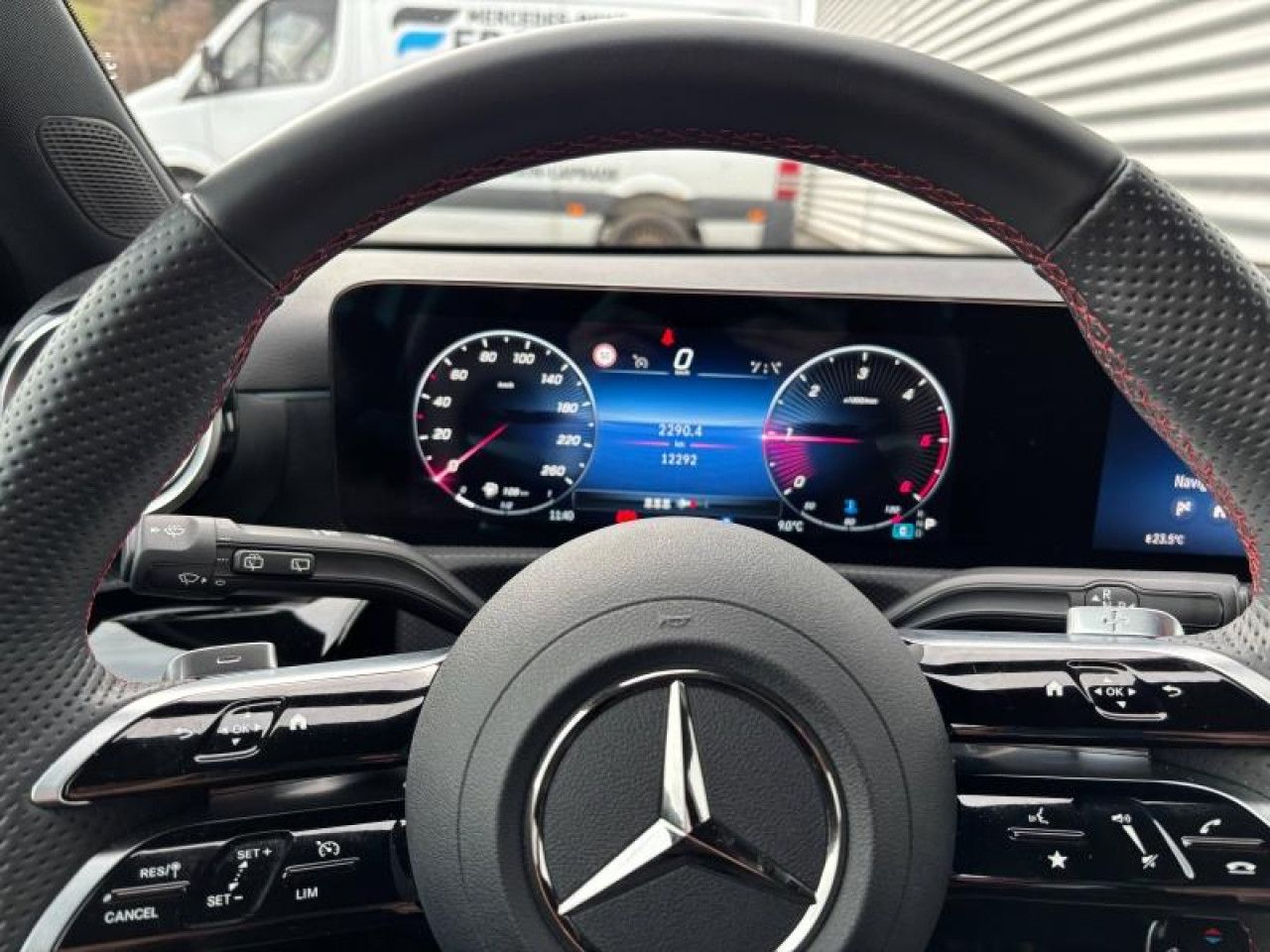 Photo du v&eacute;hicule 14 / 16