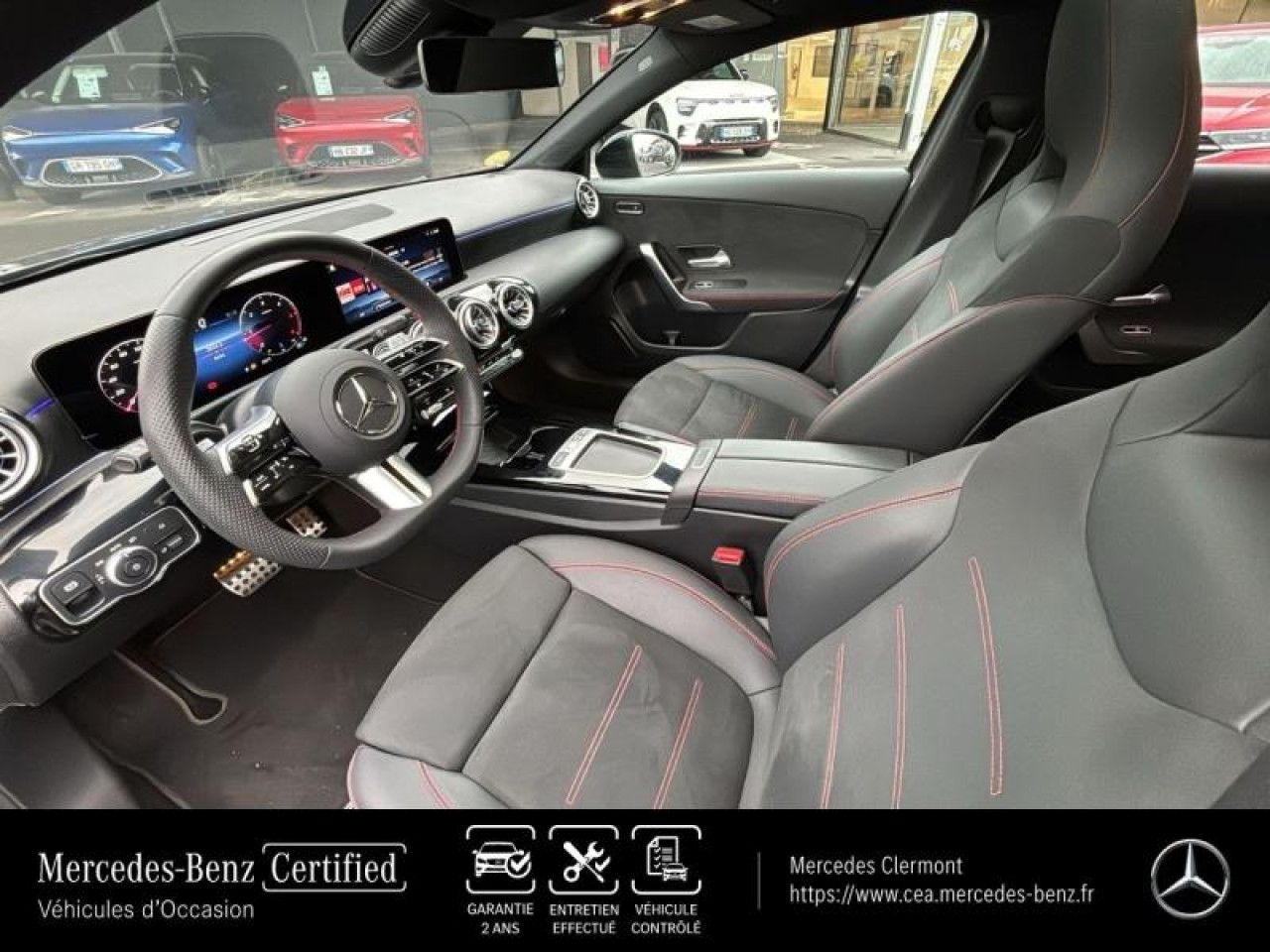 Photo du v&eacute;hicule 13 / 18