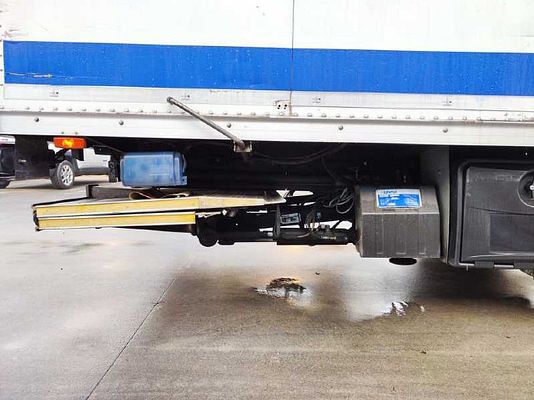 Vehicle image 6 / 15
