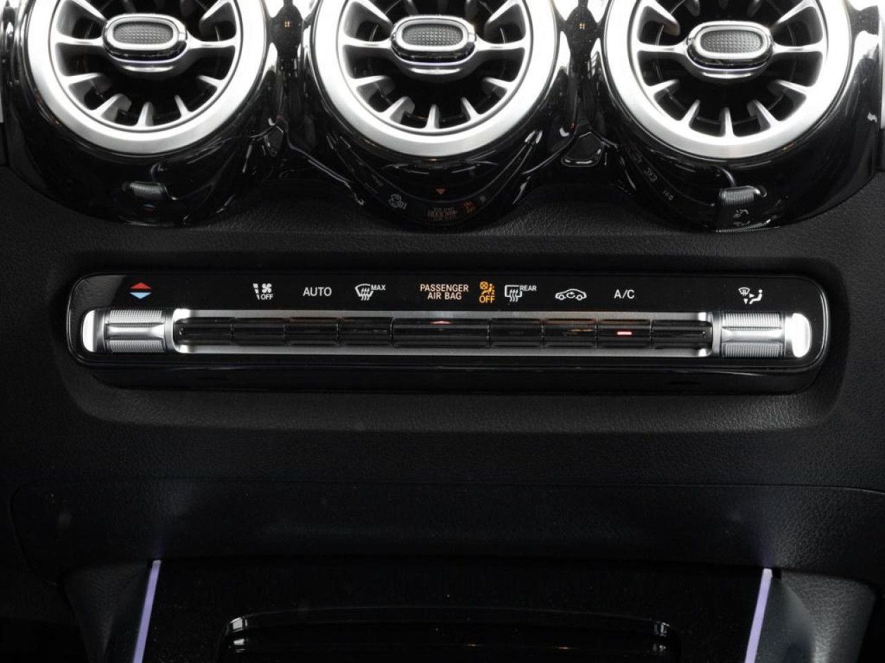 Mercedes-Benz GLB – Bild 12