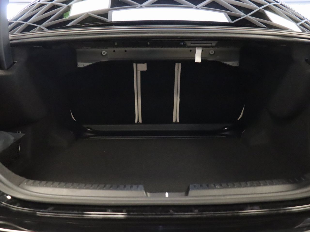 Mercedes-Benz E-Klasse – Bild 26