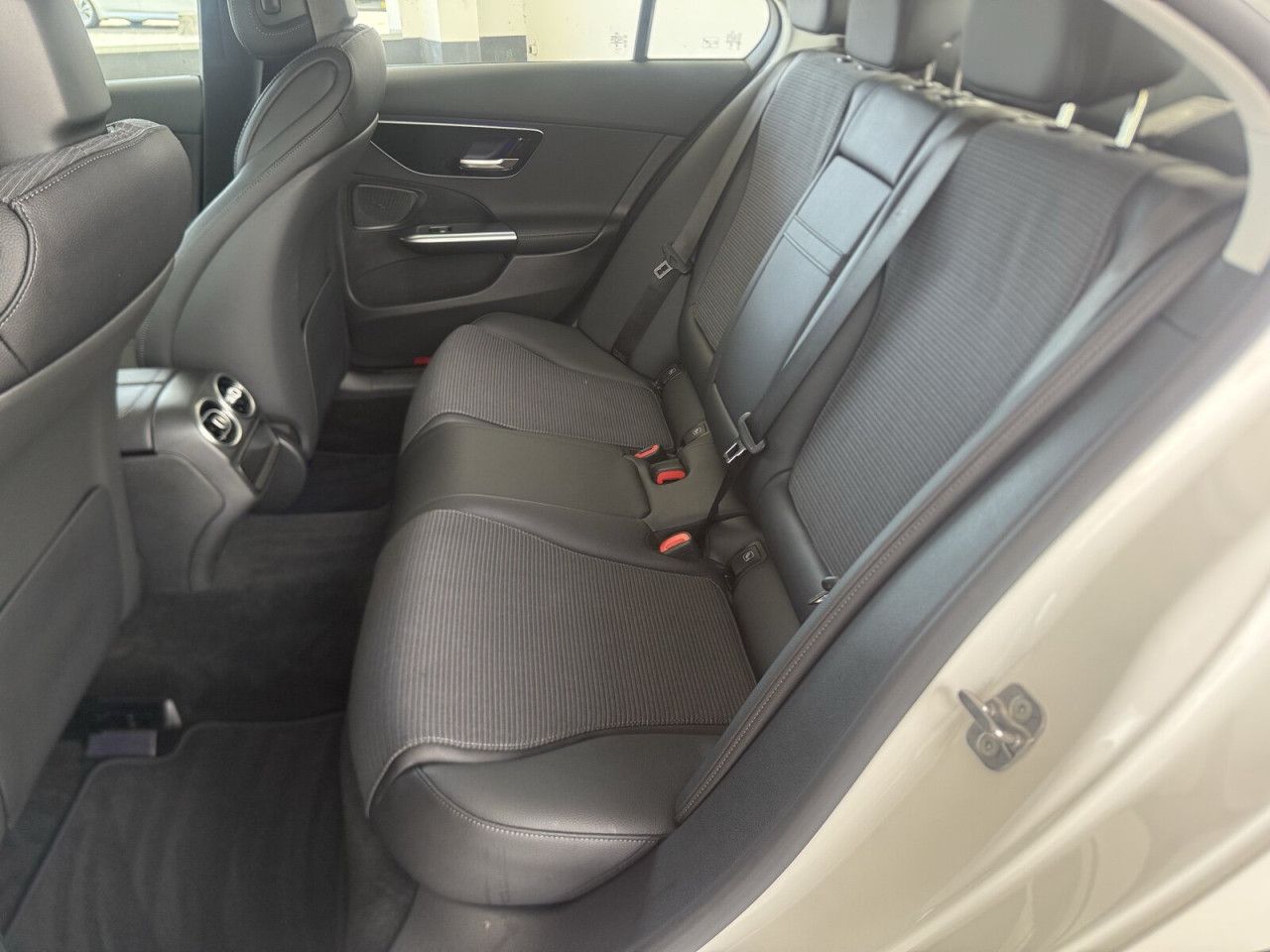 Mercedes-Benz C-Klasse – Bild 16