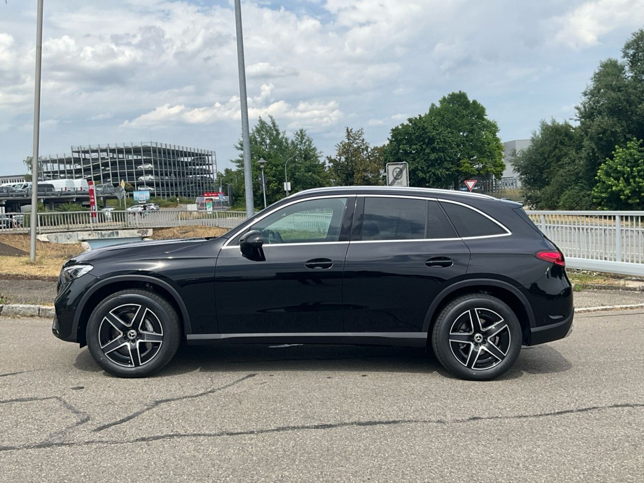 Mercedes-Benz GLC – Bild 2