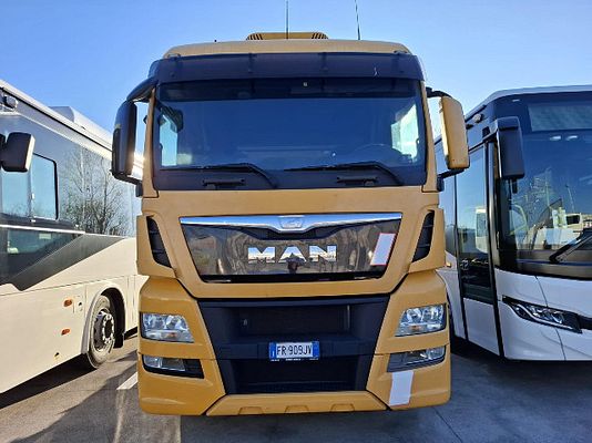 Vehicle image 1 / 12