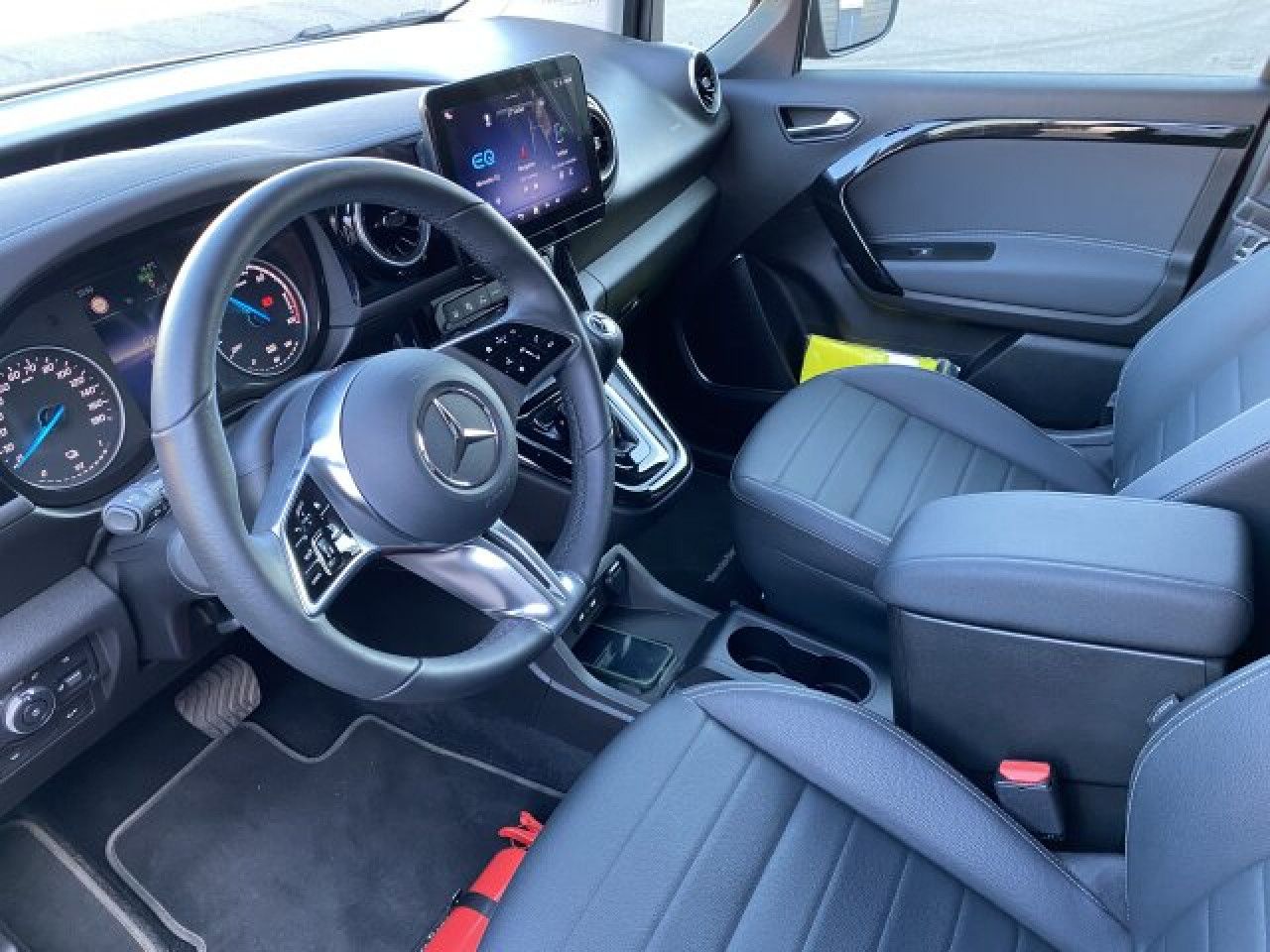 Mercedes-Benz EQT – Bild 16