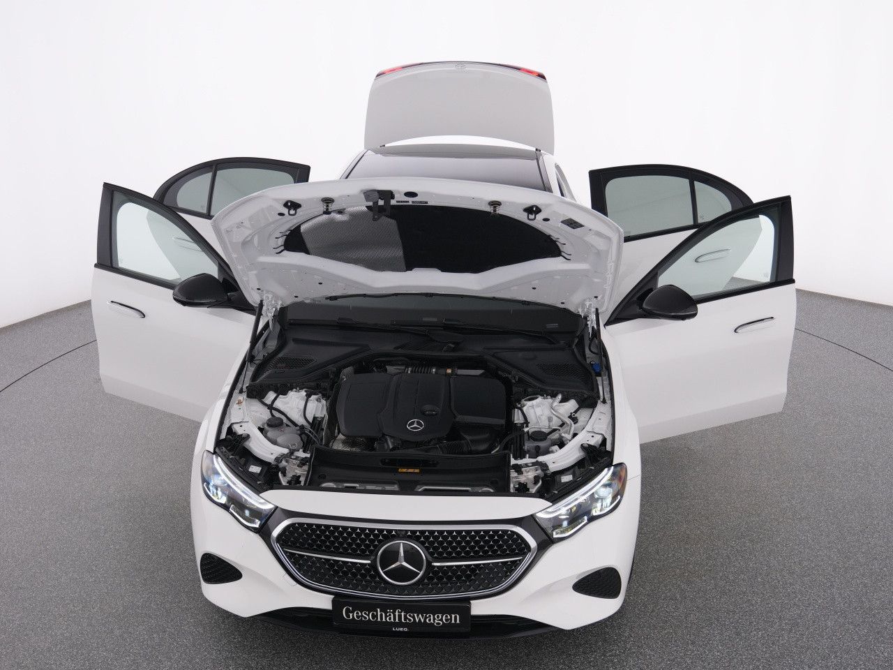 Mercedes-Benz E-Klasse – Bild 12