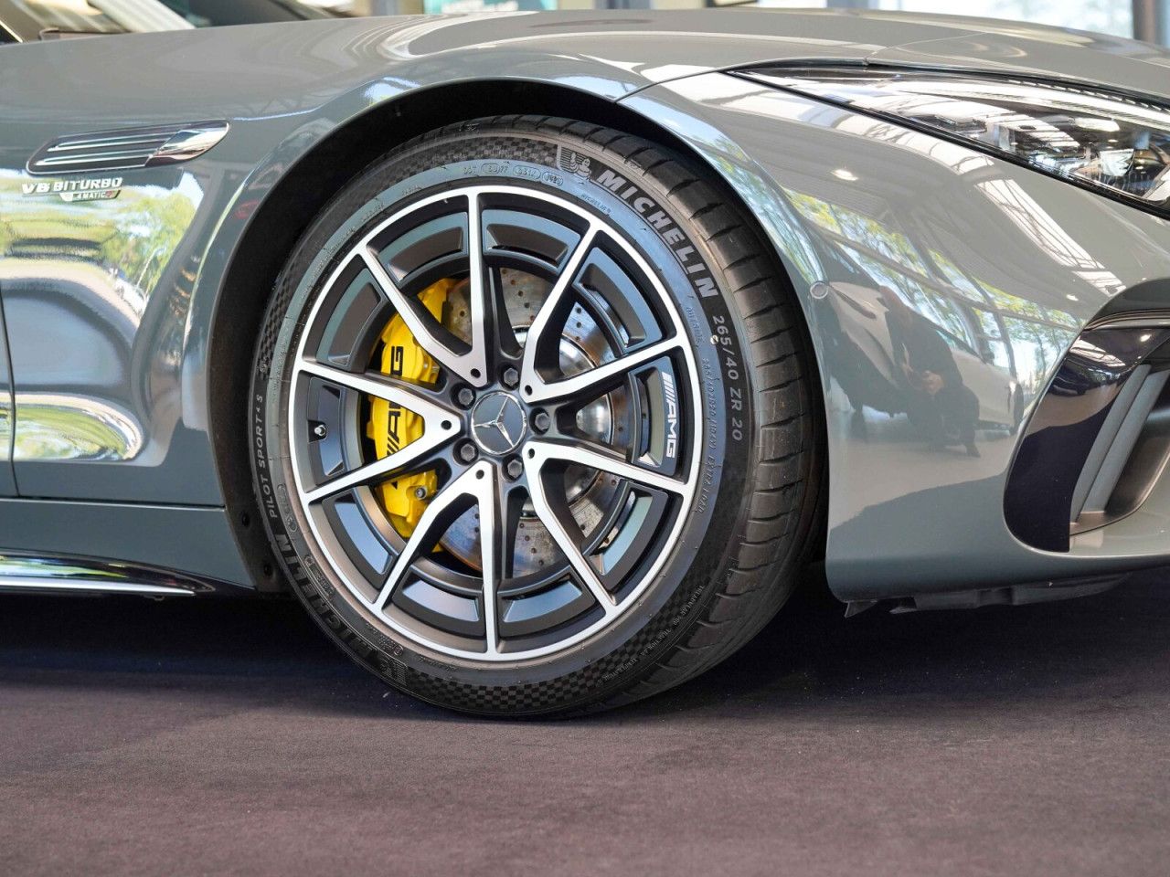 Mercedes-Benz SL – Bild 2