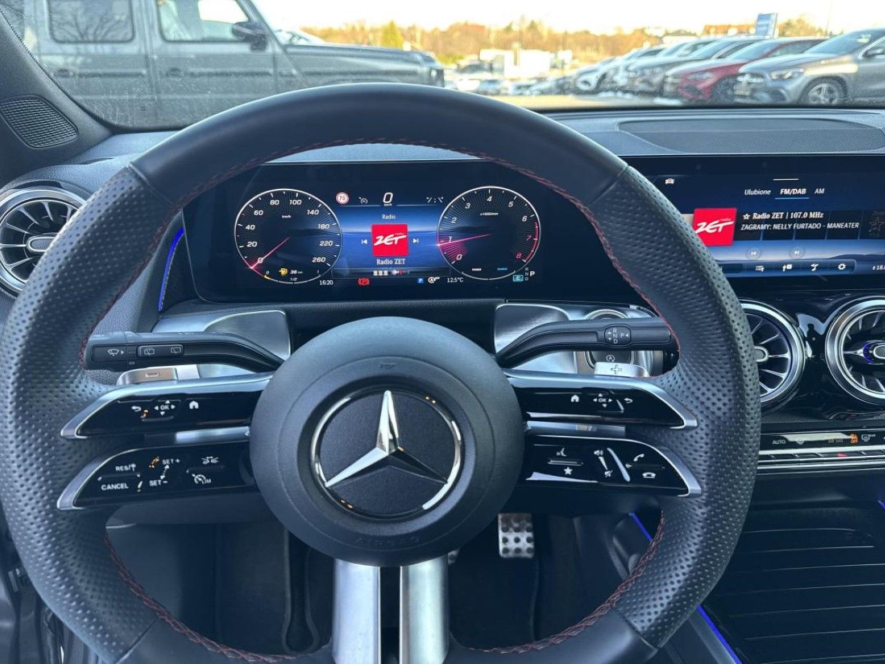 Zdjęcie pojazdu 10 / 15